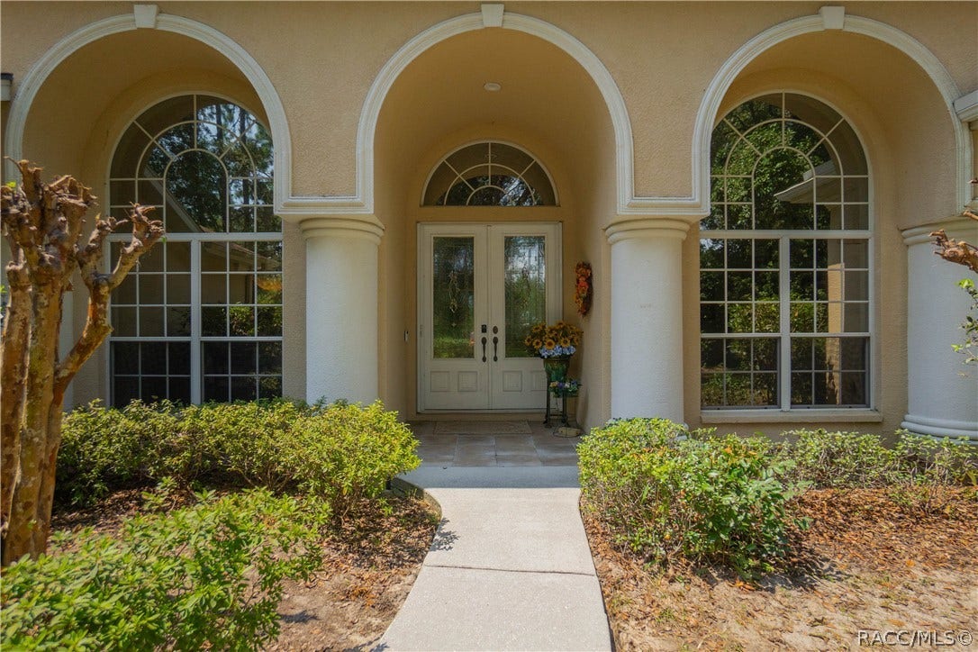5945 N Oakmont Drive, Beverly Hills, FL 34465 5945 N Oakmont Drive, Beverly Hills, FL 34465