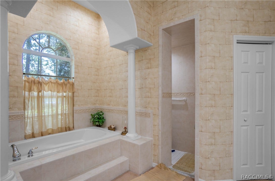 5945 N Oakmont Drive, Beverly Hills, FL 34465 5945 N Oakmont Drive, Beverly Hills, FL 34465