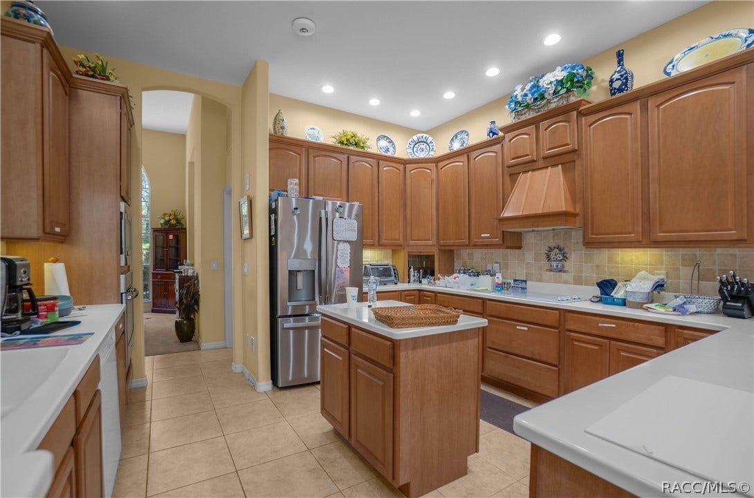 5945 N Oakmont Drive, Beverly Hills, FL 34465 5945 N Oakmont Drive, Beverly Hills, FL 34465