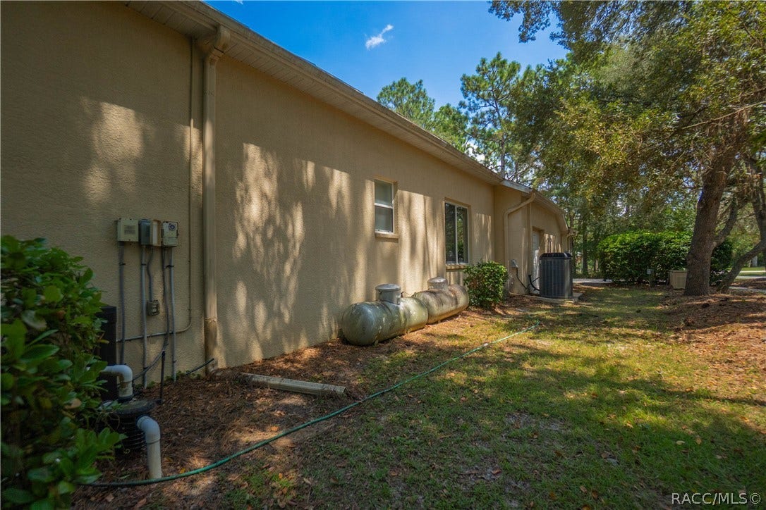 5945 N Oakmont Drive, Beverly Hills, FL 34465 5945 N Oakmont Drive, Beverly Hills, FL 34465