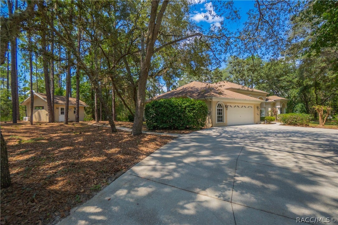 5945 N Oakmont Drive, Beverly Hills, FL 34465 5945 N Oakmont Drive, Beverly Hills, FL 34465