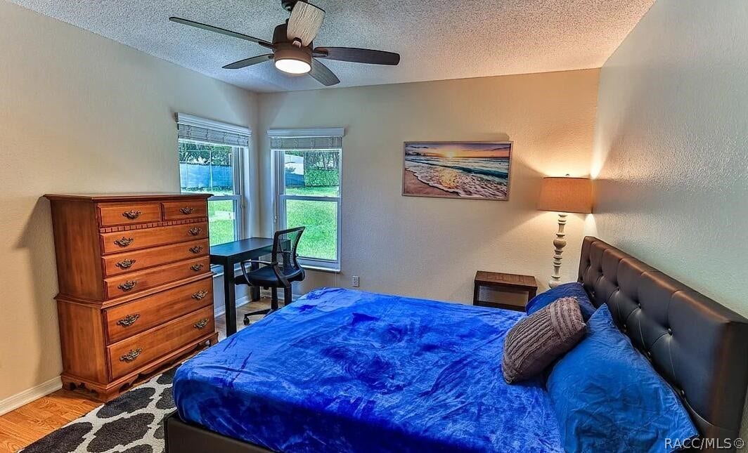 5904 W Meadowpark Lane, Crystal River, FL 34429 5904 W Meadowpark Lane, Crystal River, FL 34429