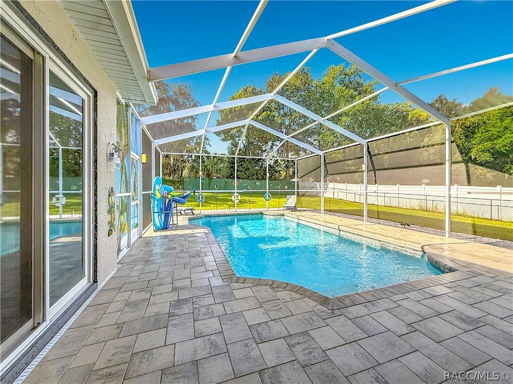 5904 W Meadowpark Lane, Crystal River, FL 34429 5904 W Meadowpark Lane, Crystal River, FL 34429