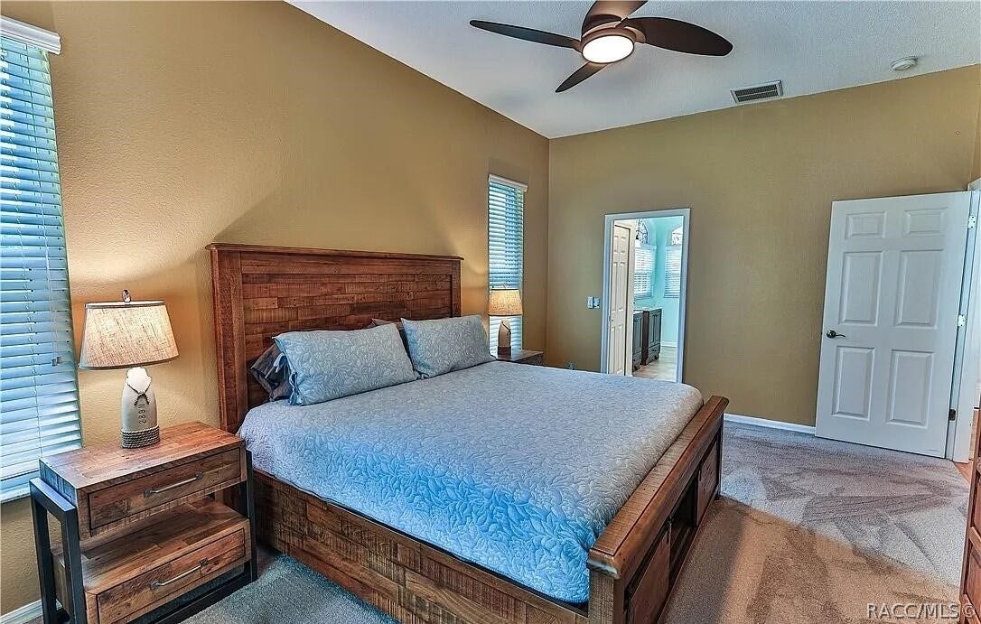 5904 W Meadowpark Lane, Crystal River, FL 34429 5904 W Meadowpark Lane, Crystal River, FL 34429