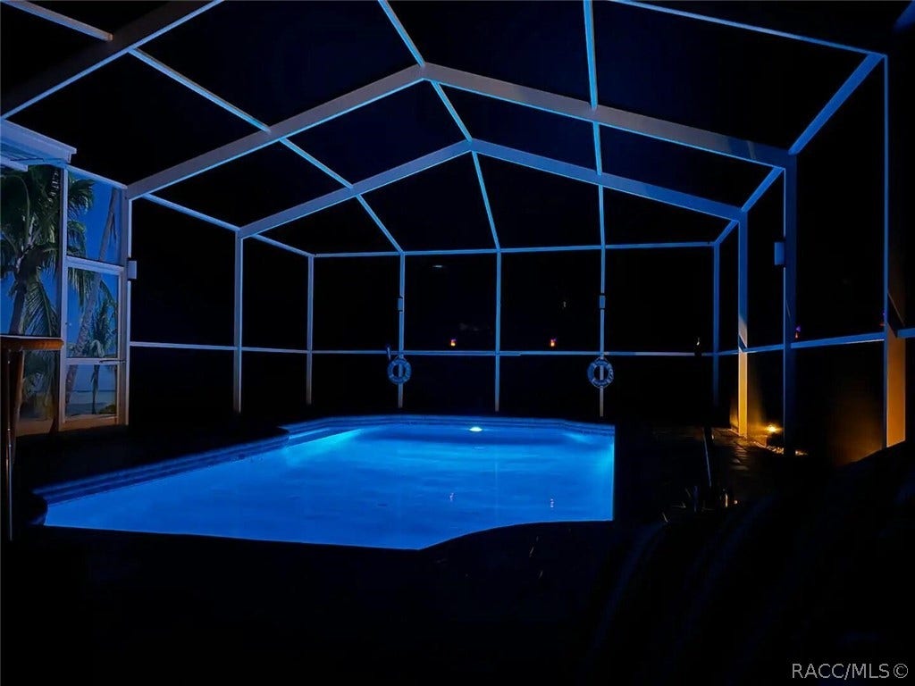 5904 W Meadowpark Lane, Crystal River, FL 34429 5904 W Meadowpark Lane, Crystal River, FL 34429