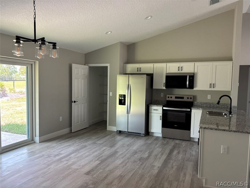 2957 W Striblin Drive, Dunnellon, FL 34433 2957 W Striblin Drive, Dunnellon, FL 34433