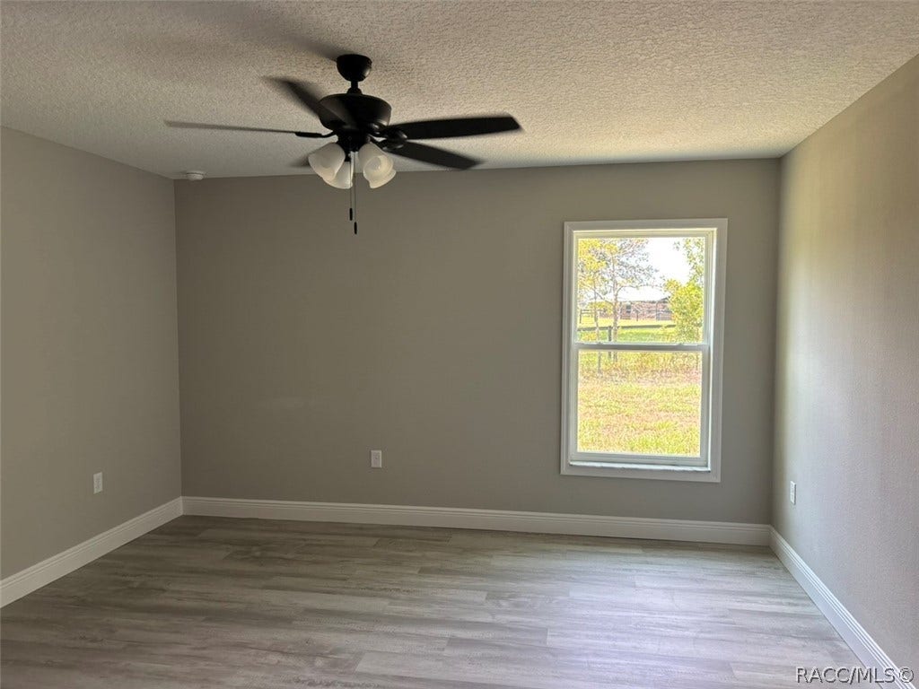 2957 W Striblin Drive, Dunnellon, FL 34433 2957 W Striblin Drive, Dunnellon, FL 34433