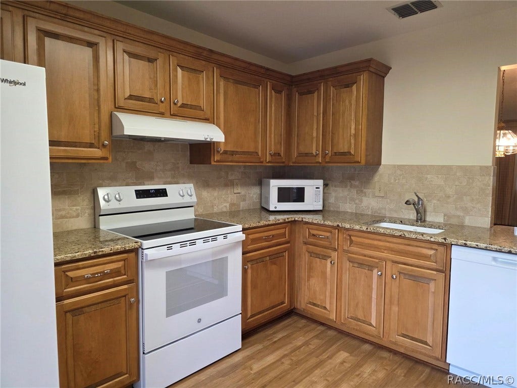 2923 Fig Court, Palm Harbor, FL 34684