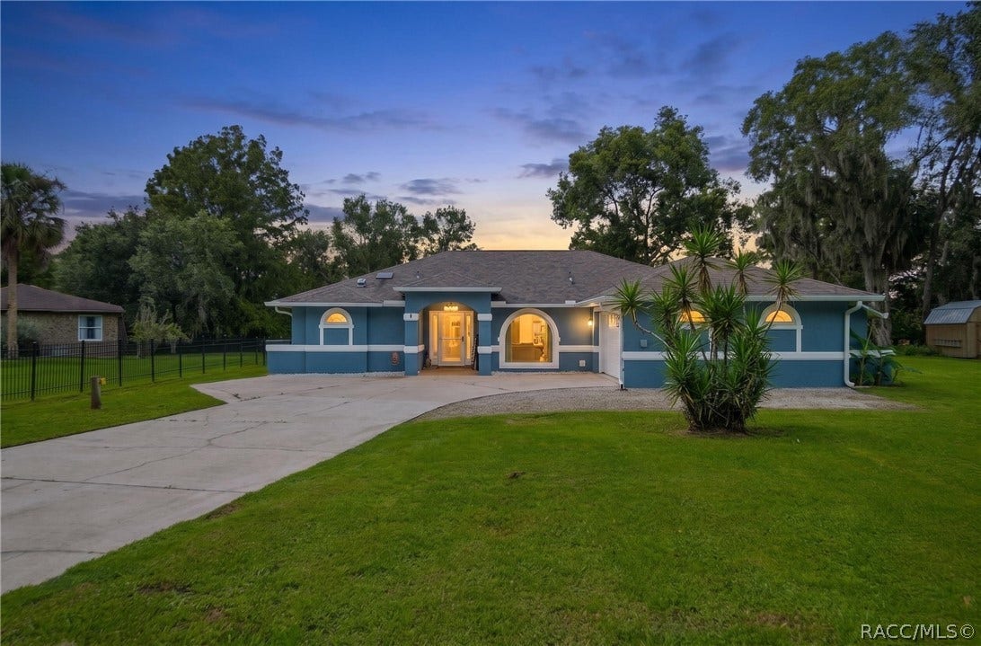 9570 E Tsala Apopka Drive, Floral City, FL 34436 9570 E Tsala Apopka Drive, Floral City, FL 34436