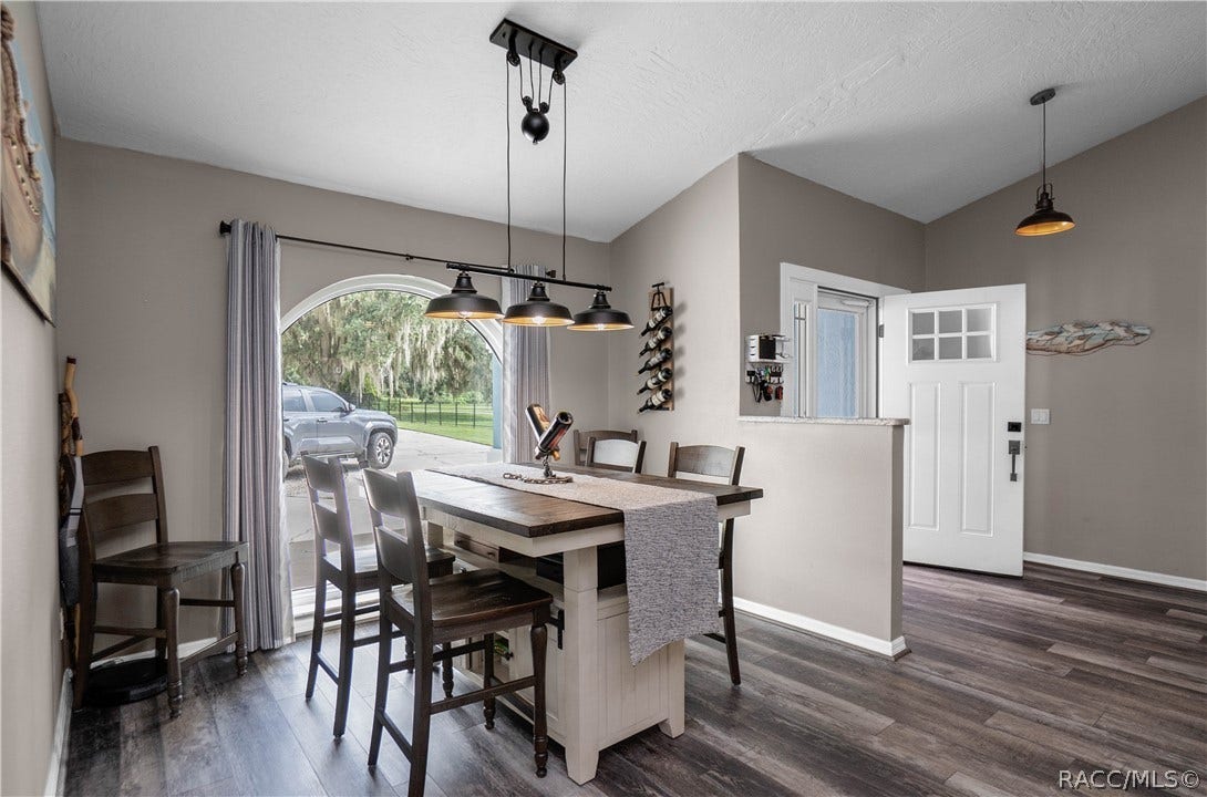 9570 E Tsala Apopka Drive, Floral City, FL 34436 9570 E Tsala Apopka Drive, Floral City, FL 34436