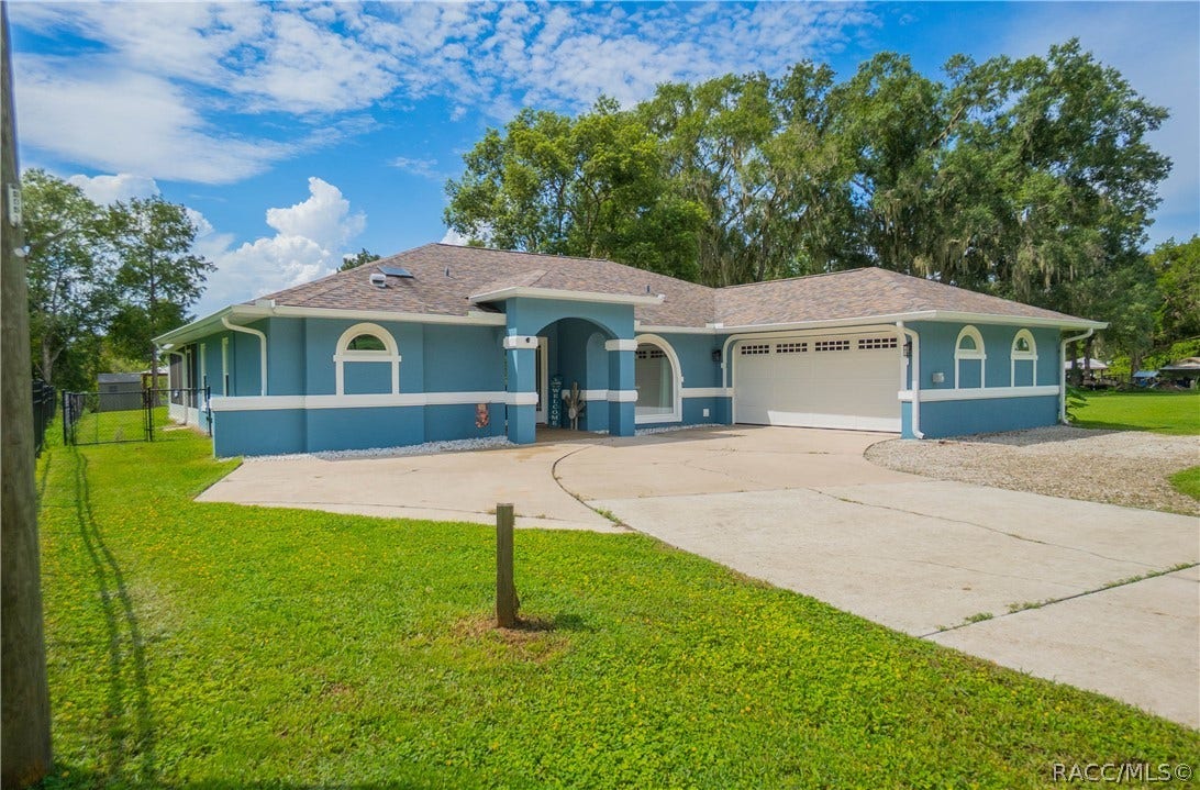 9570 E Tsala Apopka Drive, Floral City, FL 34436 9570 E Tsala Apopka Drive, Floral City, FL 34436