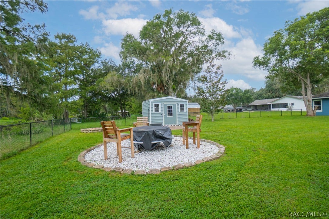 9570 E Tsala Apopka Drive, Floral City, FL 34436 9570 E Tsala Apopka Drive, Floral City, FL 34436