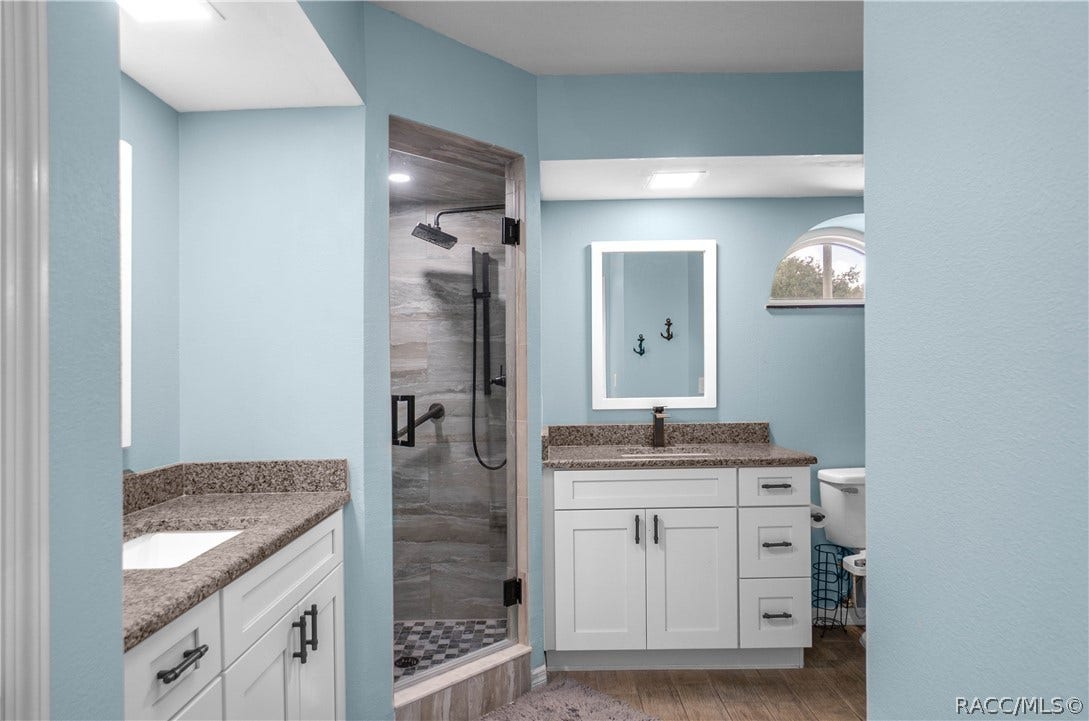 9570 E Tsala Apopka Drive, Floral City, FL 34436 9570 E Tsala Apopka Drive, Floral City, FL 34436