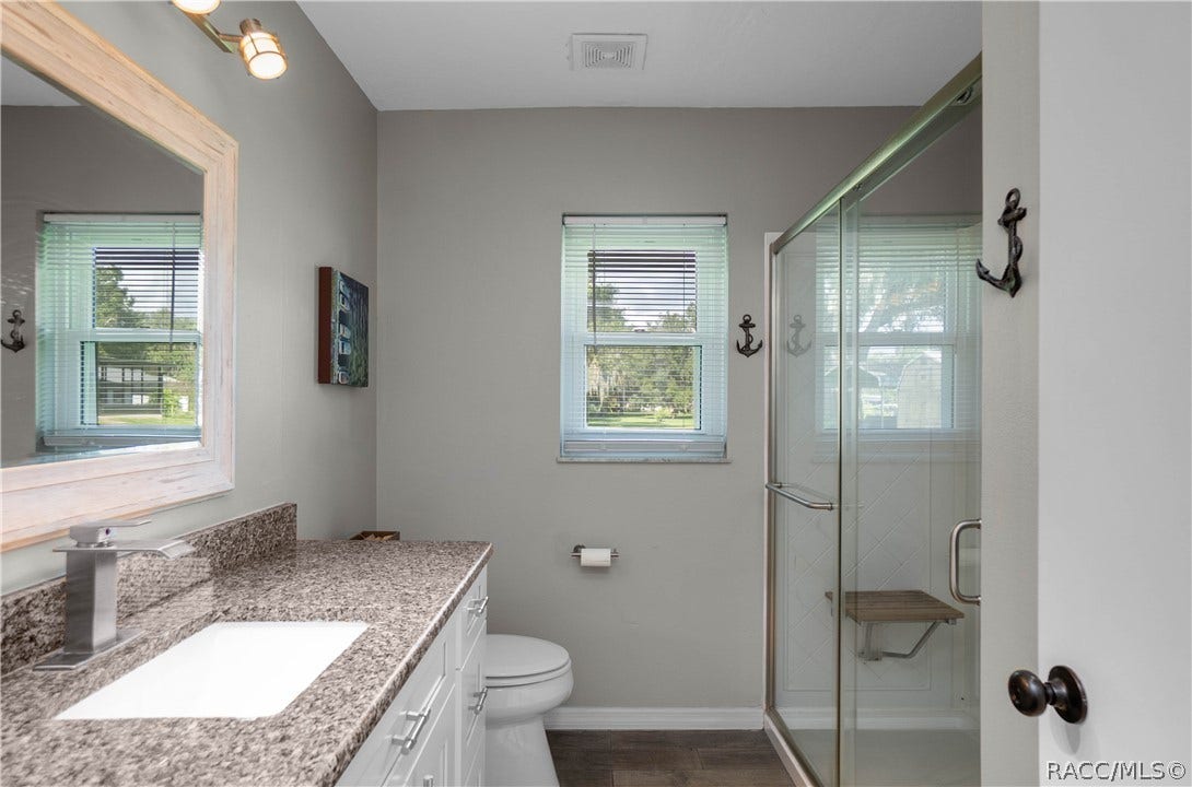 9570 E Tsala Apopka Drive, Floral City, FL 34436 9570 E Tsala Apopka Drive, Floral City, FL 34436