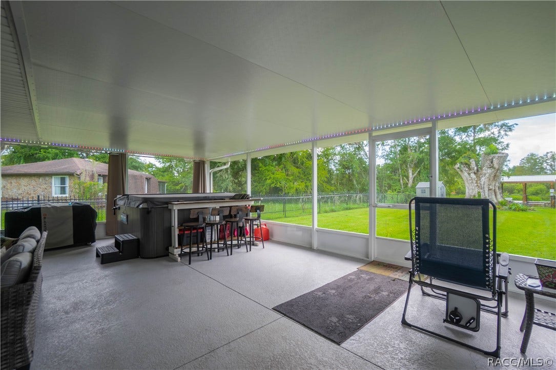 9570 E Tsala Apopka Drive, Floral City, FL 34436 9570 E Tsala Apopka Drive, Floral City, FL 34436