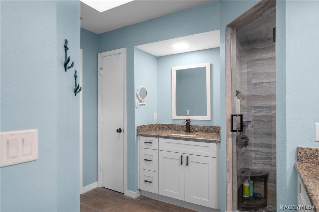 9570 E Tsala Apopka Drive, Floral City, FL 34436 9570 E Tsala Apopka Drive, Floral City, FL 34436