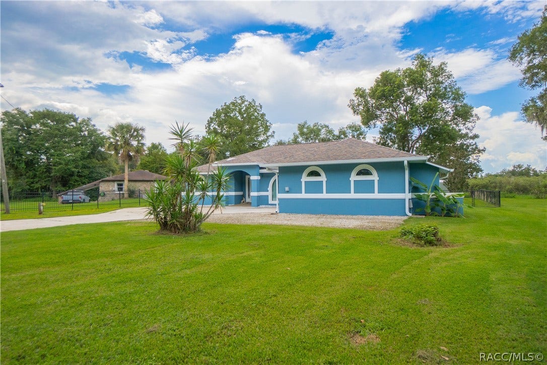 9570 E Tsala Apopka Drive, Floral City, FL 34436 9570 E Tsala Apopka Drive, Floral City, FL 34436
