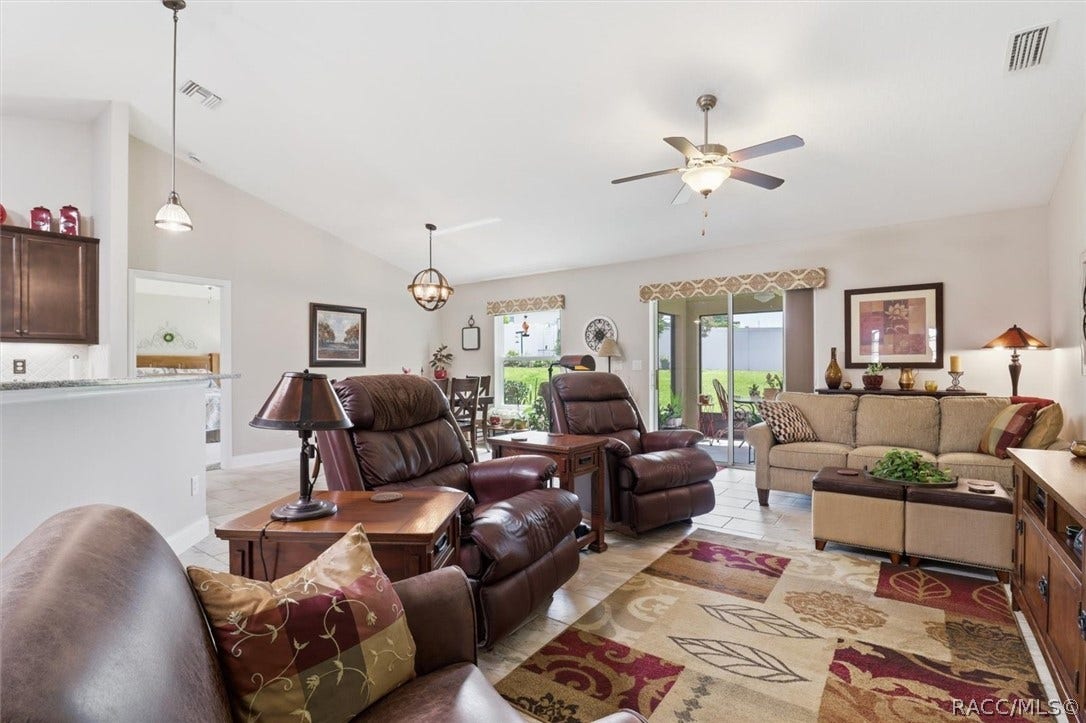567 W Runyon Loop, Beverly Hills, FL 34465 567 W Runyon Loop, Beverly Hills, FL 34465