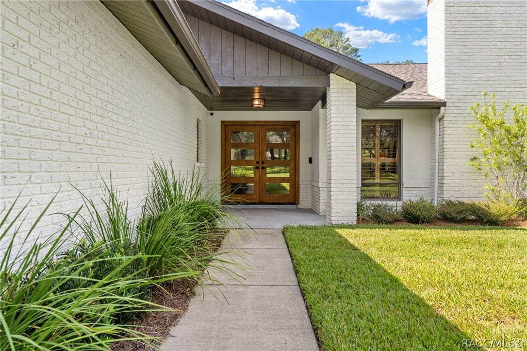 2 Gerbera Court, Homosassa, FL 34446 Front Entry