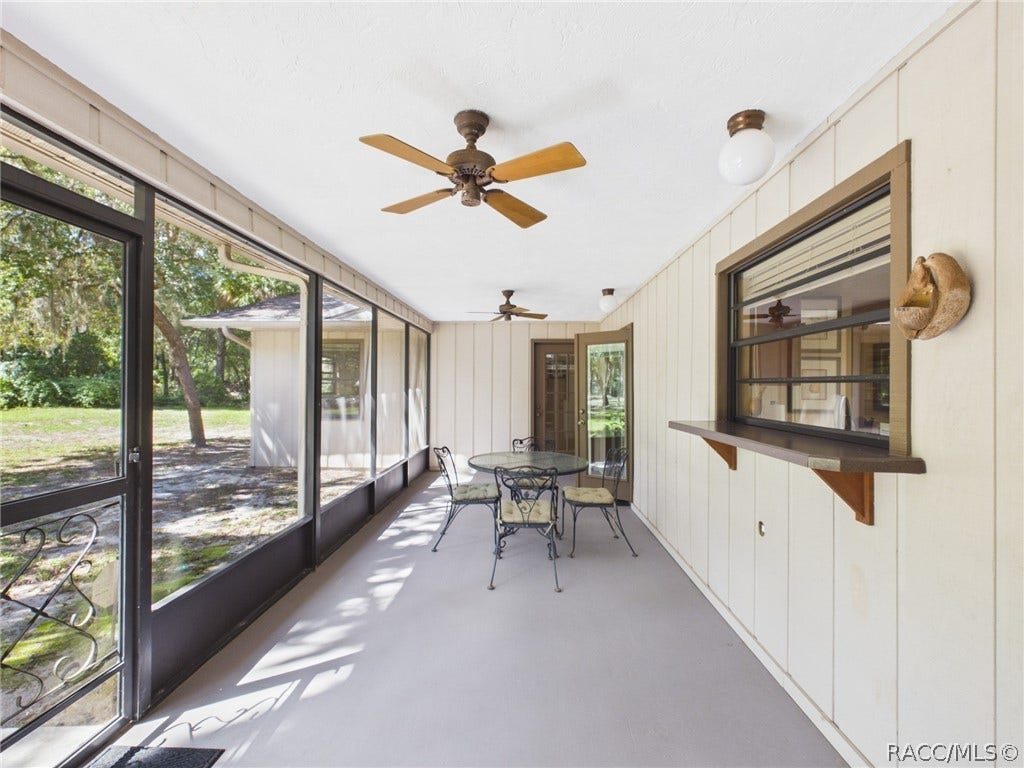 814 N Dunkenfield Avenue, Crystal River, FL 34429 814 N Dunkenfield Avenue, Crystal River, FL 34429