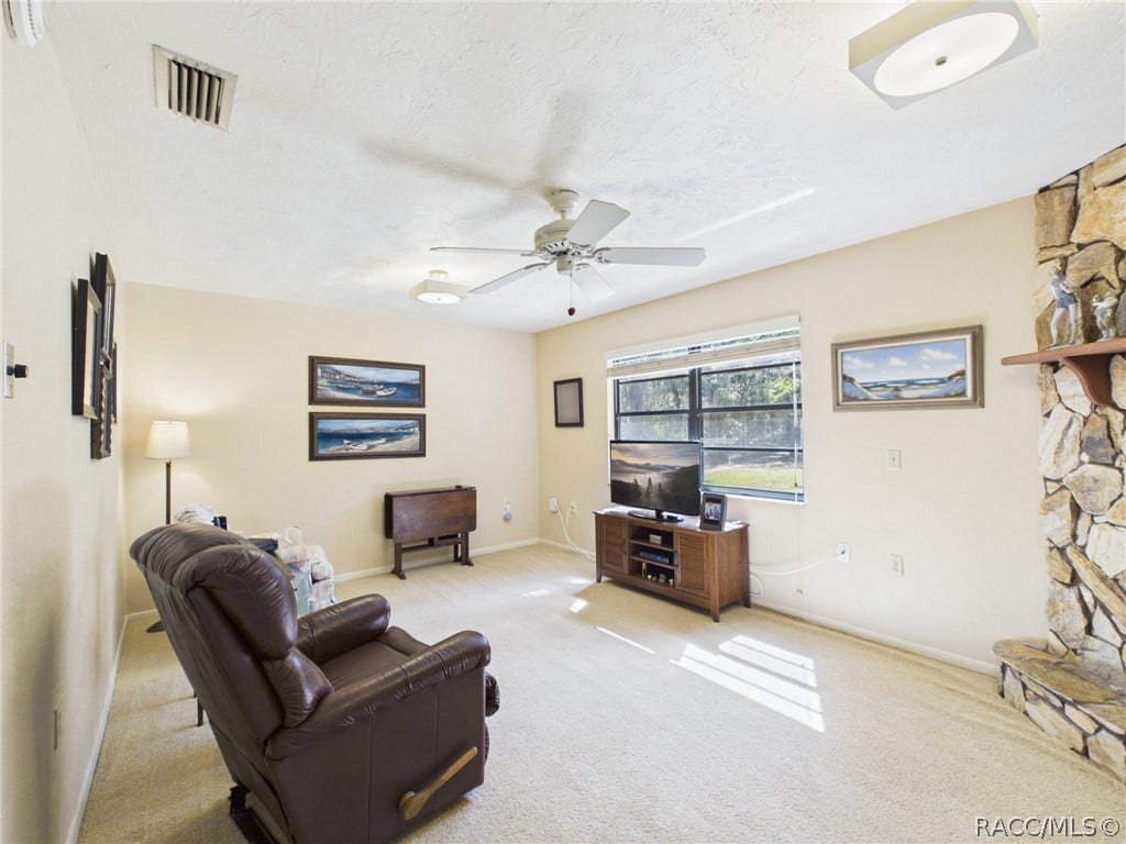 814 N Dunkenfield Avenue, Crystal River, FL 34429 814 N Dunkenfield Avenue, Crystal River, FL 34429