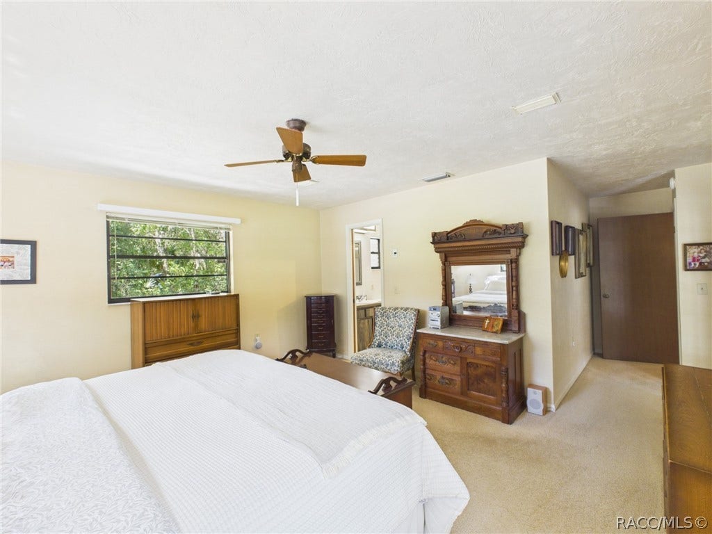 814 N Dunkenfield Avenue, Crystal River, FL 34429 814 N Dunkenfield Avenue, Crystal River, FL 34429