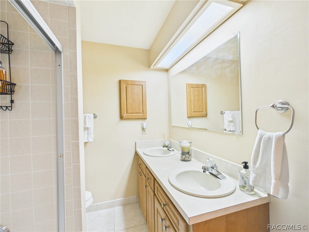 814 N Dunkenfield Avenue, Crystal River, FL 34429 814 N Dunkenfield Avenue, Crystal River, FL 34429