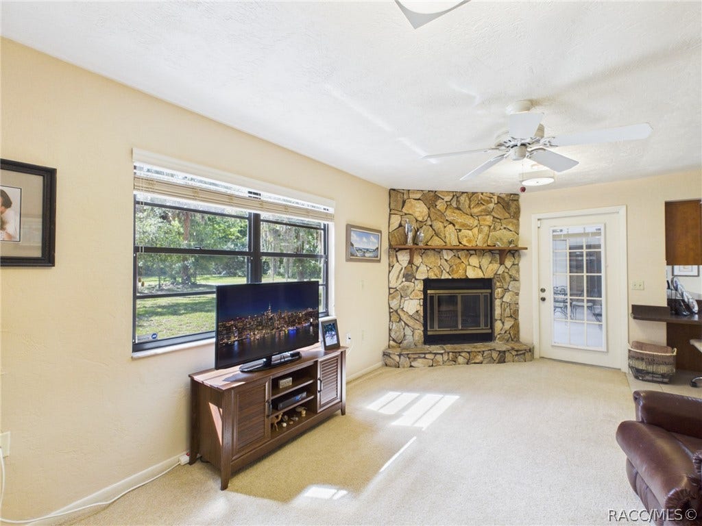 814 N Dunkenfield Avenue, Crystal River, FL 34429 814 N Dunkenfield Avenue, Crystal River, FL 34429