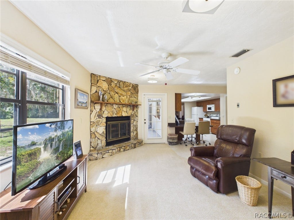 814 N Dunkenfield Avenue, Crystal River, FL 34429 814 N Dunkenfield Avenue, Crystal River, FL 34429