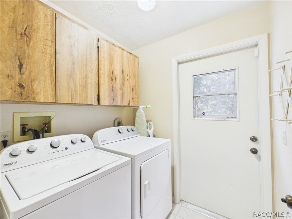 814 N Dunkenfield Avenue, Crystal River, FL 34429 814 N Dunkenfield Avenue, Crystal River, FL 34429