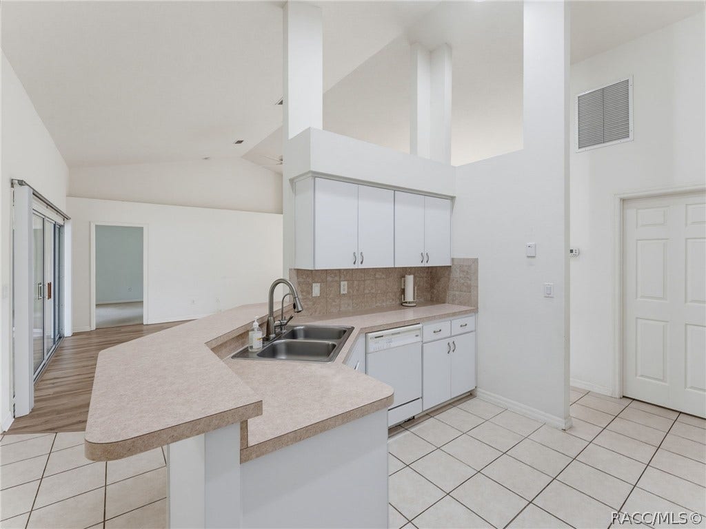 9700 N Kendall Way, Citrus Springs, FL 34434 9700 N Kendall Way, Citrus Springs, FL 34434