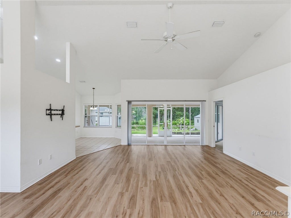 9700 N Kendall Way, Citrus Springs, FL 34434 9700 N Kendall Way, Citrus Springs, FL 34434