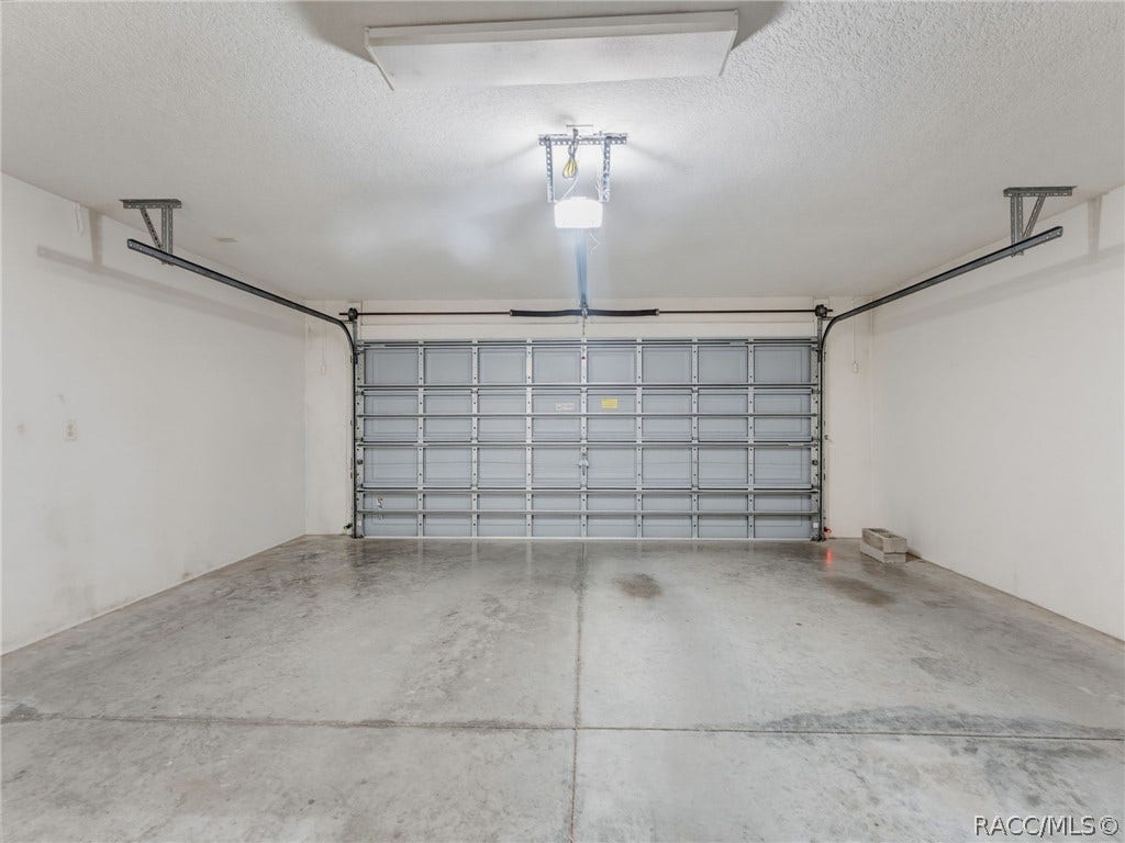 9700 N Kendall Way, Citrus Springs, FL 34434 9700 N Kendall Way, Citrus Springs, FL 34434