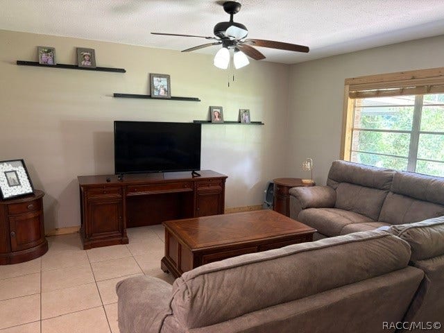 2030 NW 15th Avenue, Crystal River, FL 34428 Living Room