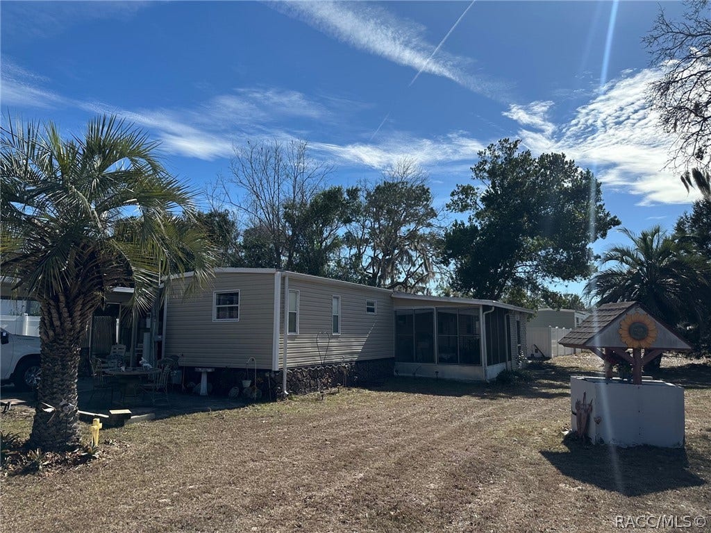 6545 S Gross Avenue, Homosassa, FL 34446 Front yard