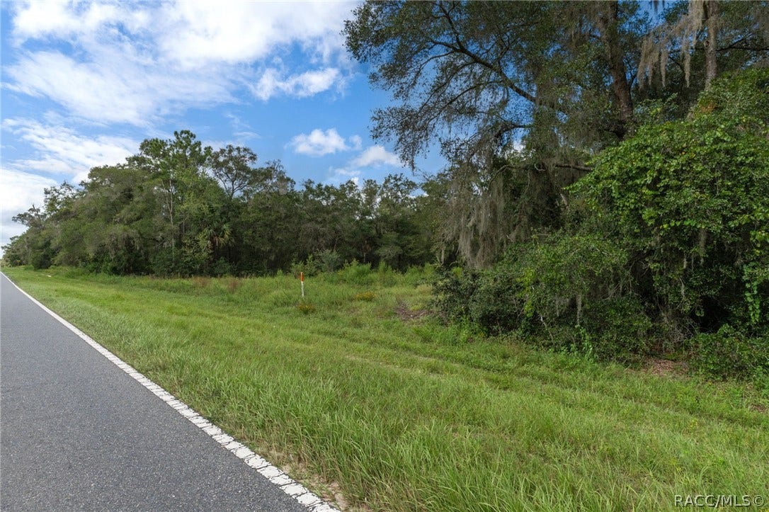 7706 N Citrus Avenue, Crystal River, FL 34428