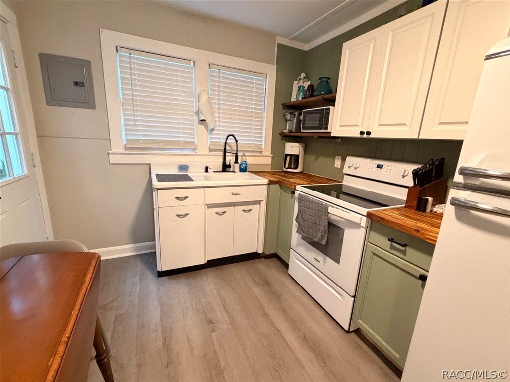 484 Roosevelt Avenue, Brooksville, FL 34604 484 Roosevelt Avenue, Brooksville, FL 34604