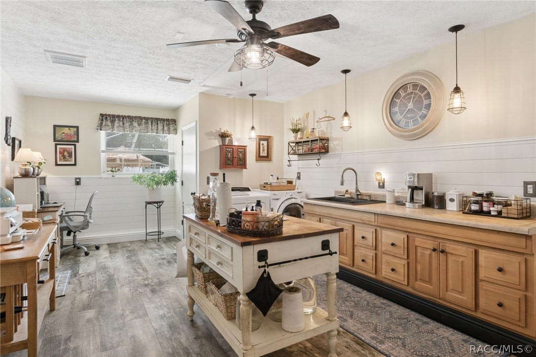6310 W Corral Place, Beverly Hills, FL 34465 6310 W Corral Place, Beverly Hills, FL 34465