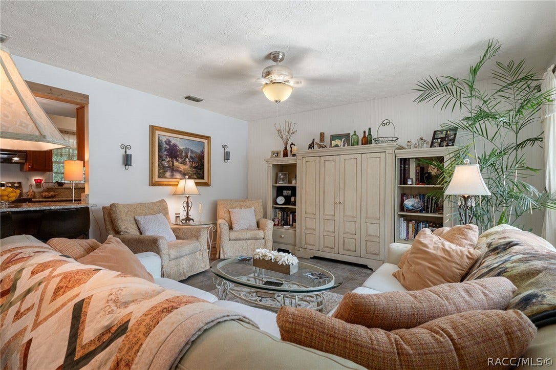 6310 W Corral Place, Beverly Hills, FL 34465 6310 W Corral Place, Beverly Hills, FL 34465