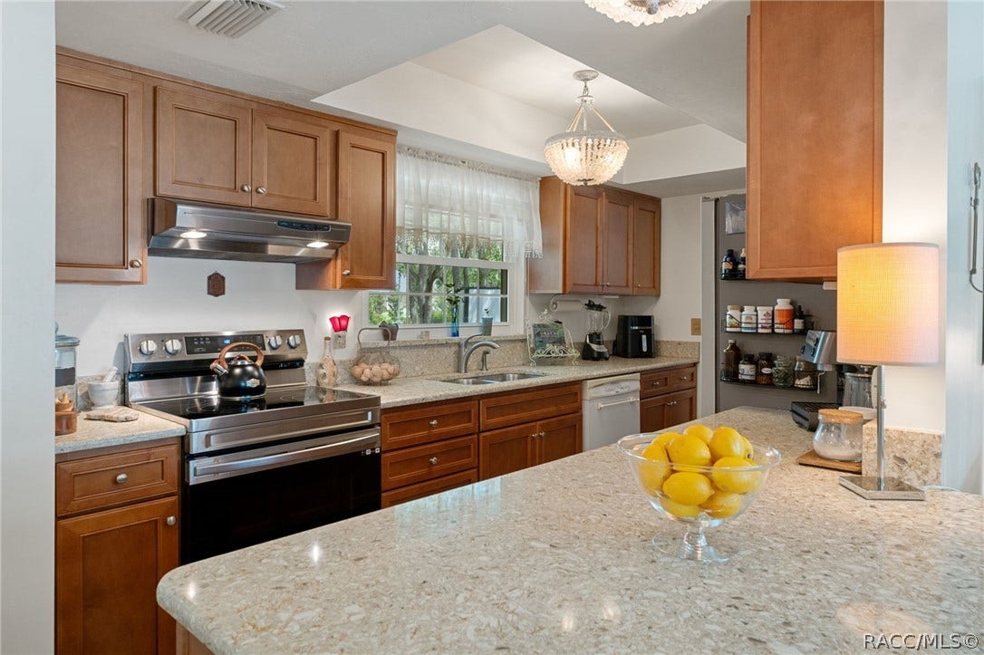 6310 W Corral Place, Beverly Hills, FL 34465 6310 W Corral Place, Beverly Hills, FL 34465