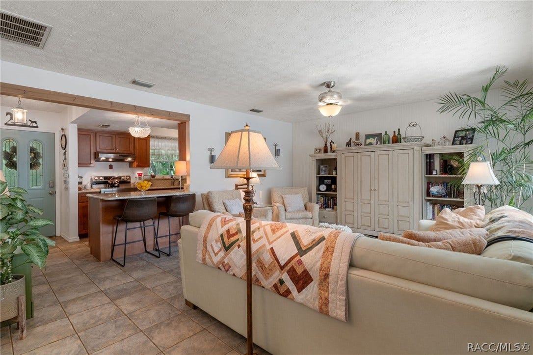 6310 W Corral Place, Beverly Hills, FL 34465 6310 W Corral Place, Beverly Hills, FL 34465