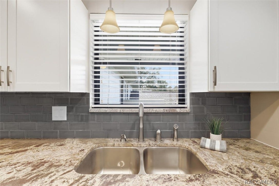 681 E Hartford Street, #6A, Hernando, FL 34442 Pendant lighting