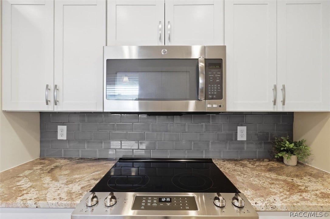 681 E Hartford Street, #6A, Hernando, FL 34442 Sleek backsplash