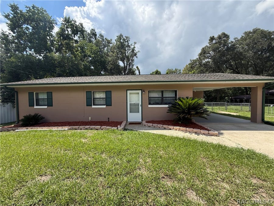 Property photo for 9756 W Camphor Lane, Crystal River, FL