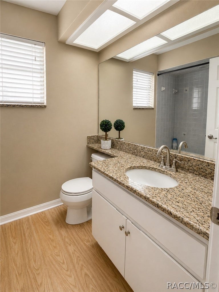 11059 W Harbor Watch Loop, Crystal River, FL 34428 full bath upstairs