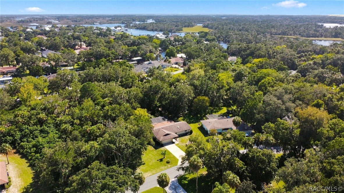 11820 W Fisherman Lane, Homosassa, FL 34448 11820 W Fisherman Lane, Homosassa, FL 34448