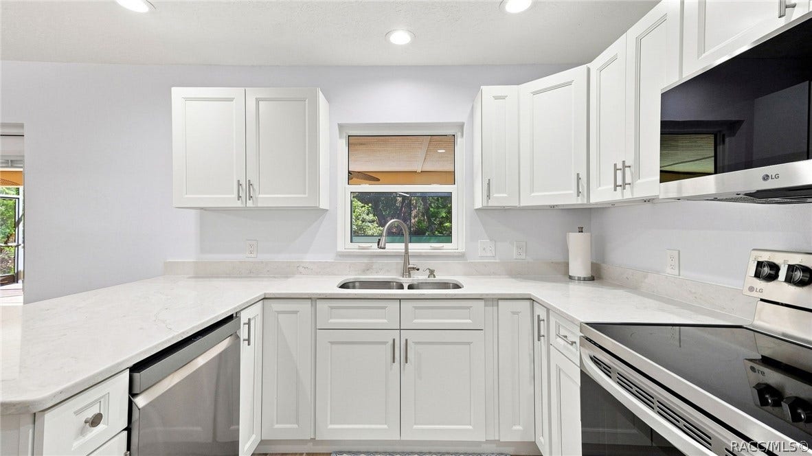 11820 W Fisherman Lane, Homosassa, FL 34448 11820 W Fisherman Lane, Homosassa, FL 34448