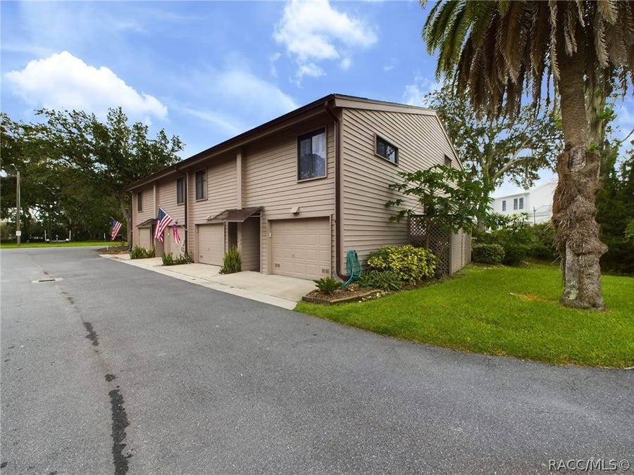 Property photo for 5180 S Gray Pelican Way, Homosassa, FL