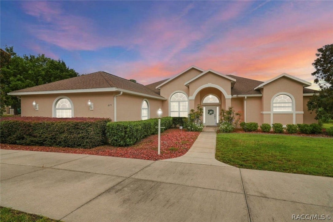 625 E Gilchrist Court, Hernando, FL 34442 Front Exterior