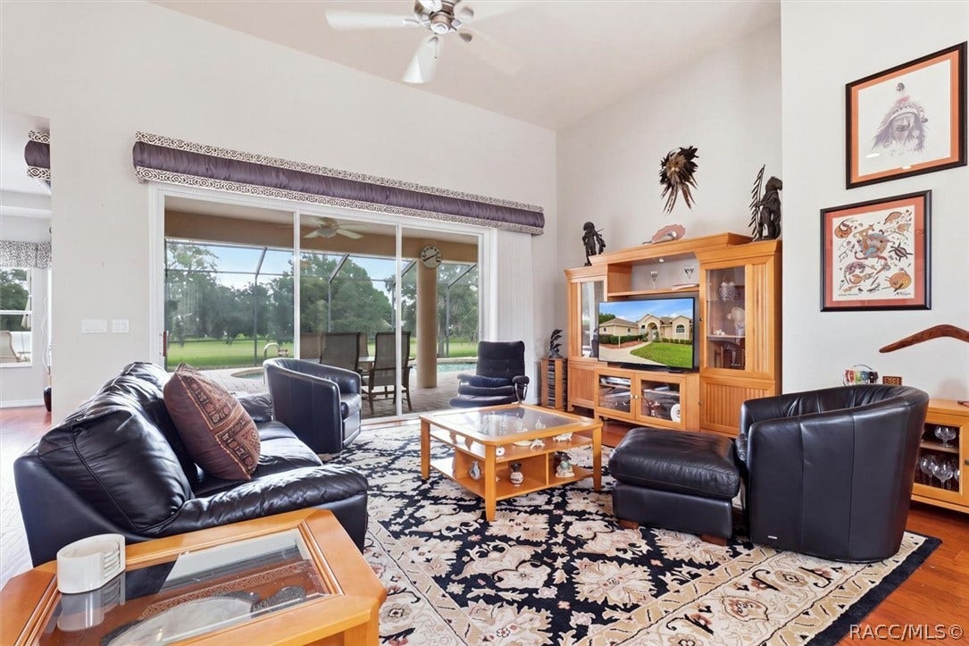 625 E Gilchrist Court, Hernando, FL 34442 High ceilings